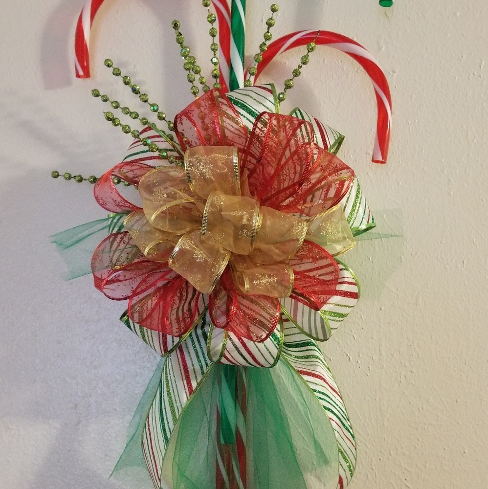 Candy Cane Door Wreath